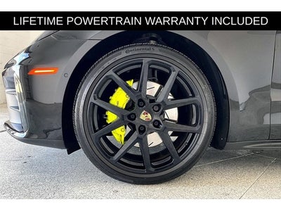 2025 Porsche Panamera 4