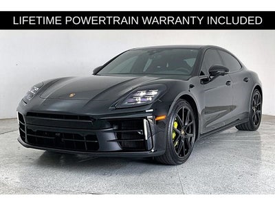 2025 Porsche Panamera 4