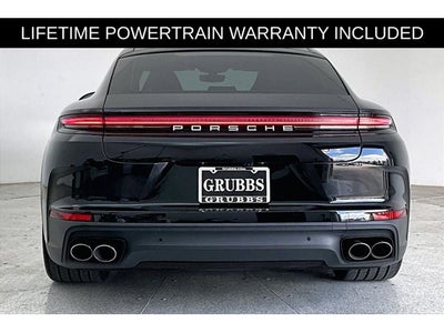 2025 Porsche Panamera 4