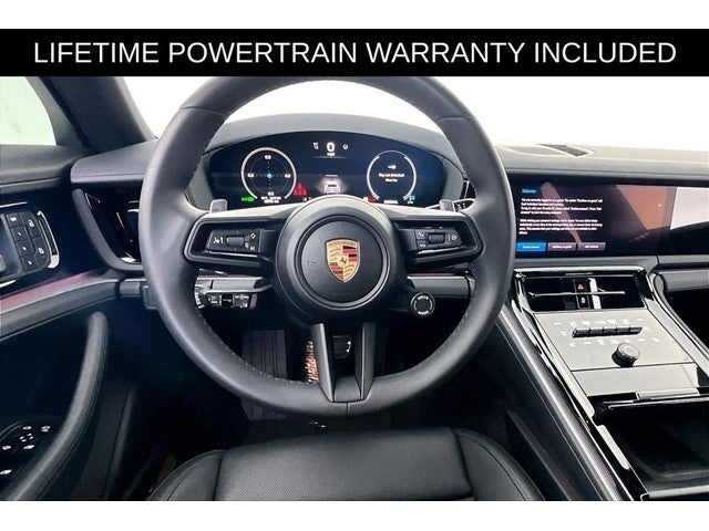 2025 Porsche Panamera 4