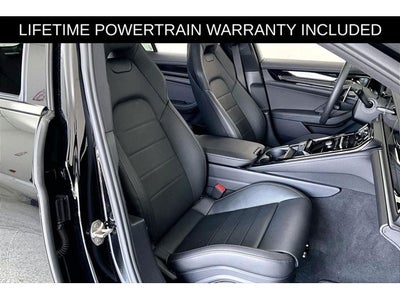 2025 Porsche Panamera 4