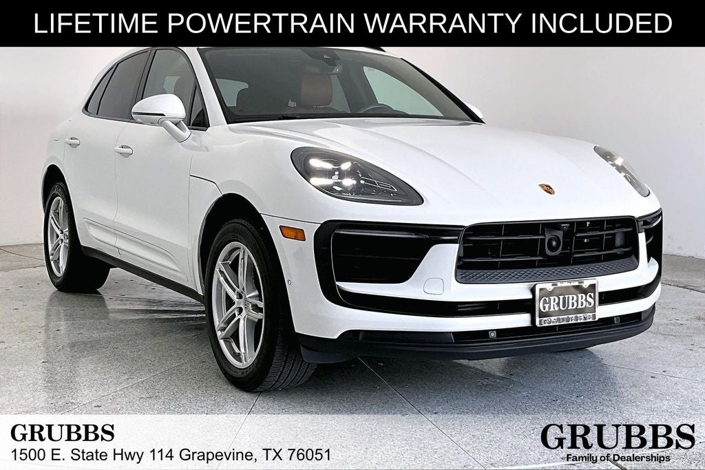 2023 Porsche Macan -'s photo
