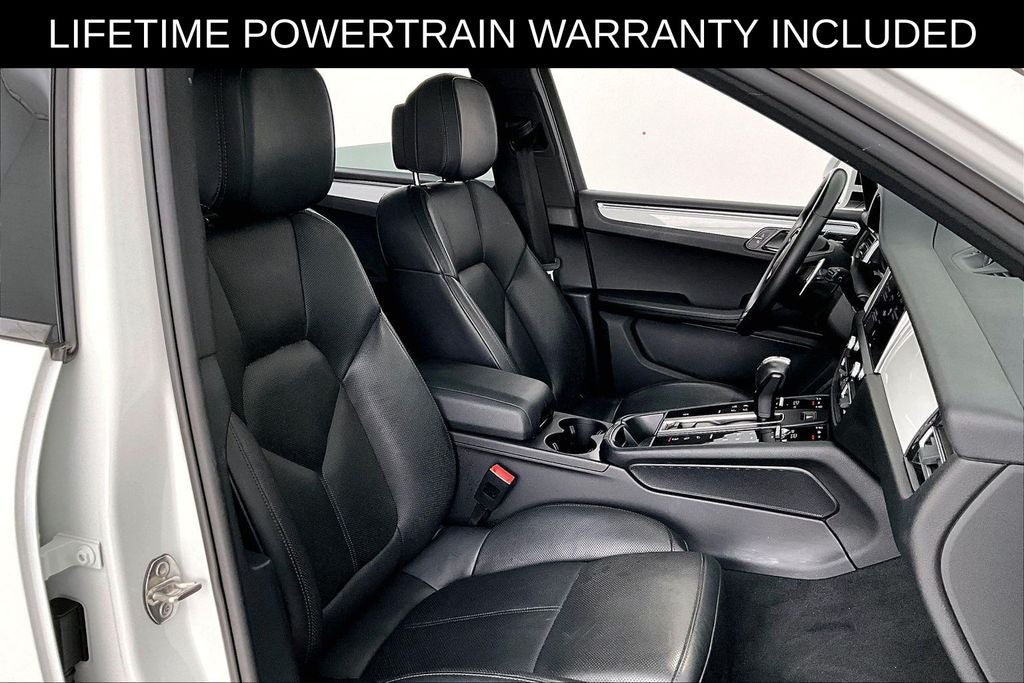 2024 Porsche Macan Base