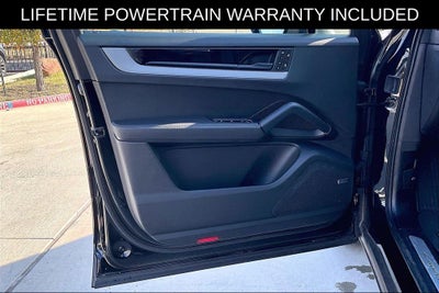 2024 Porsche Cayenne Base