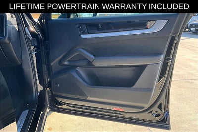 2024 Porsche Cayenne Base