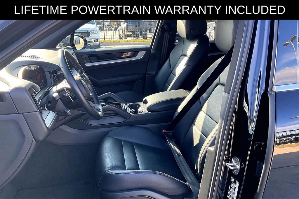 2024 Porsche Cayenne Base