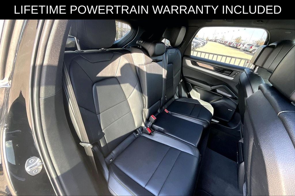 2024 Porsche Cayenne Base