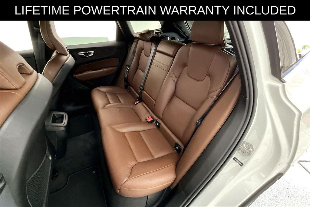 2021 Volvo XC60 T5 Momentum