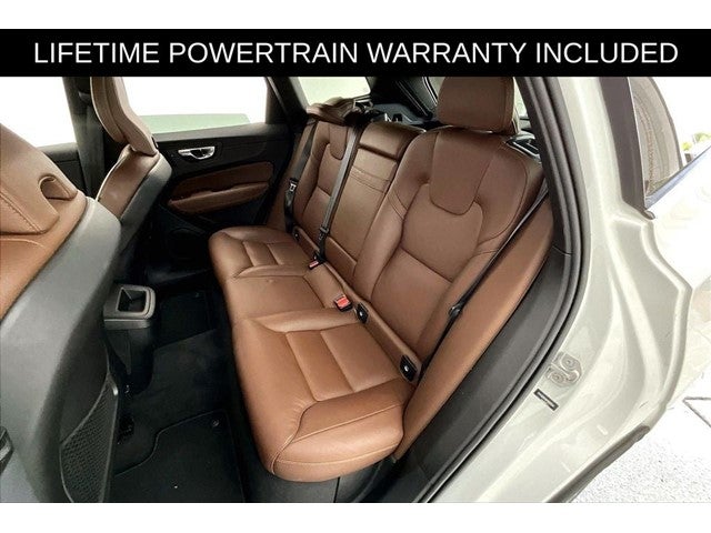 2021 Volvo XC60 T5 Momentum