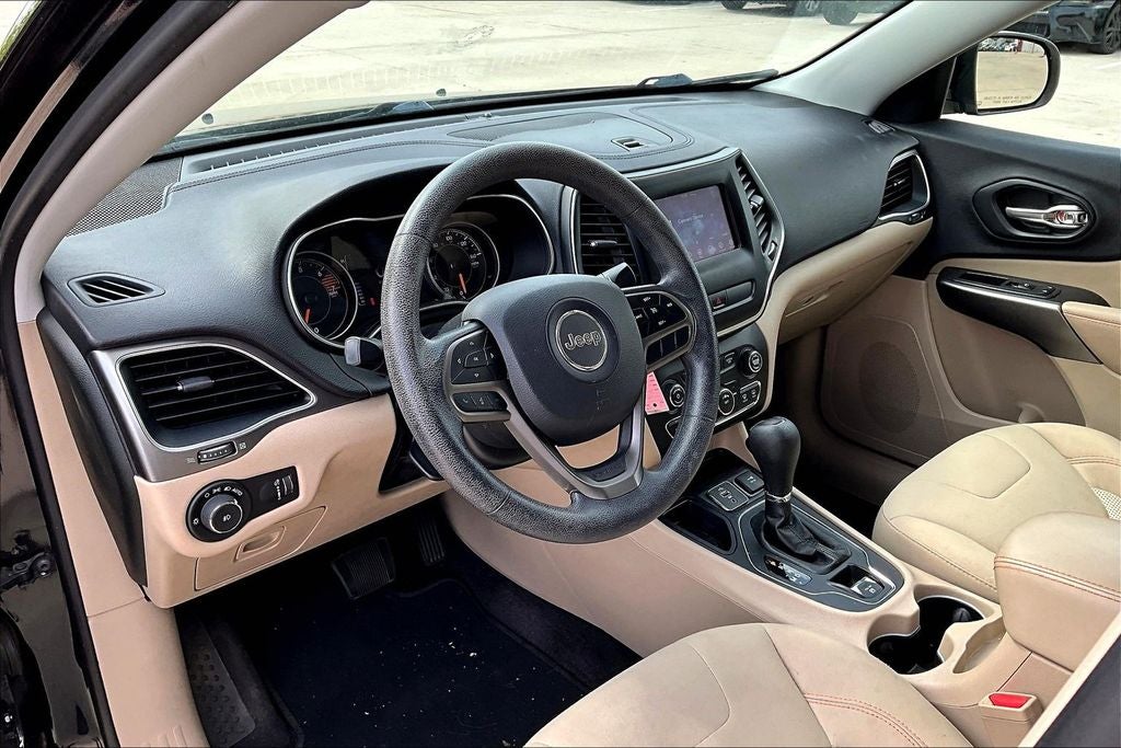 2019 Jeep Cherokee Latitude