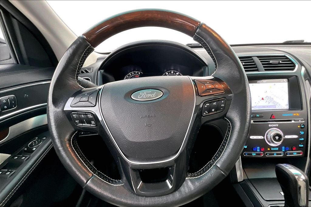 2017 Ford Explorer Platinum
