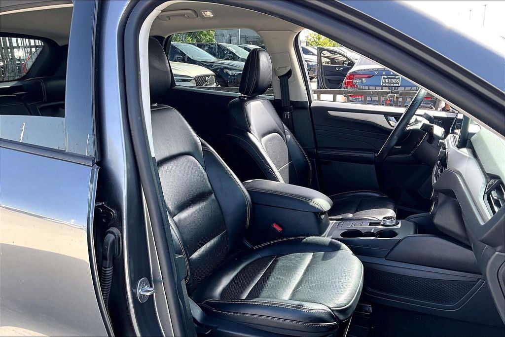 2021 Ford Escape SEL