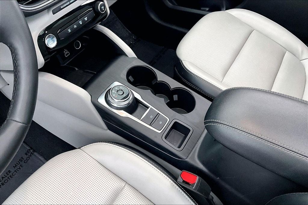 2025 Ford Escape Platinum