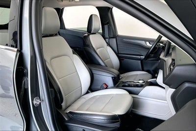 2025 Ford Escape Platinum
