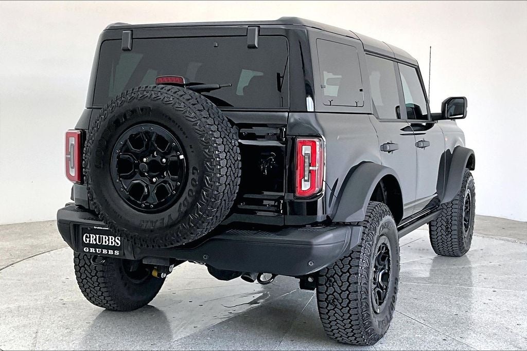 2025 Ford Bronco Badlands Sasquatch PKG