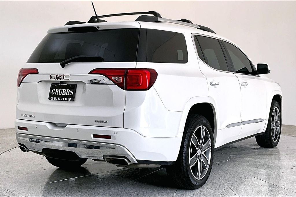 2017 GMC Acadia Denali