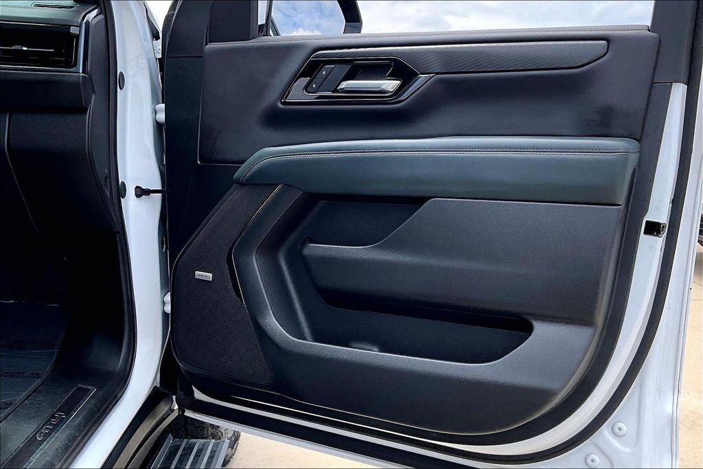 2025 GMC Yukon AT4