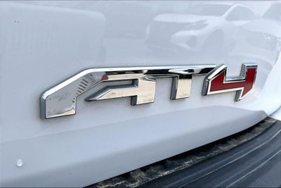 2025 GMC Yukon AT4