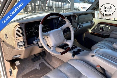 1999 Cadillac Escalade Base