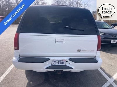 1999 Cadillac Escalade Base