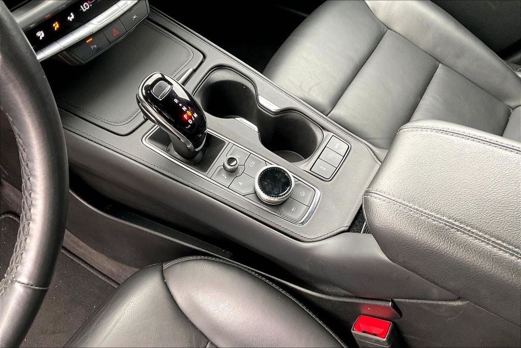 2025 Cadillac XT4 Premium Luxury