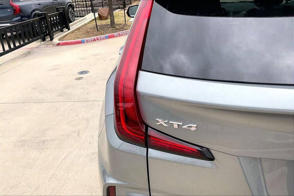 2025 Cadillac XT4 Premium Luxury