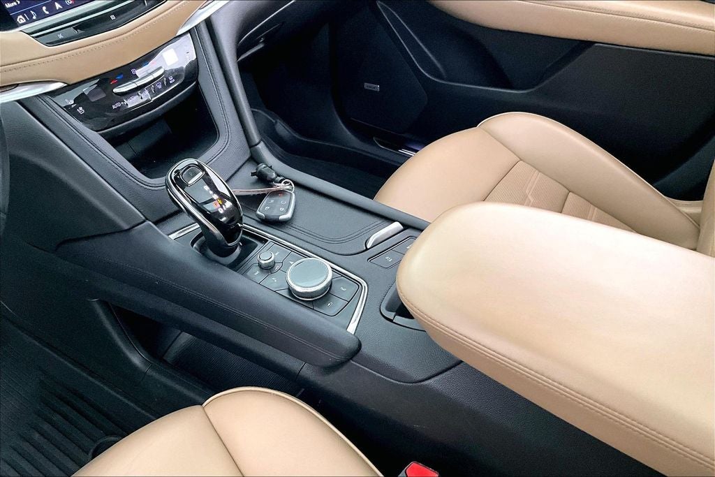 2020 Cadillac XT5 Sport