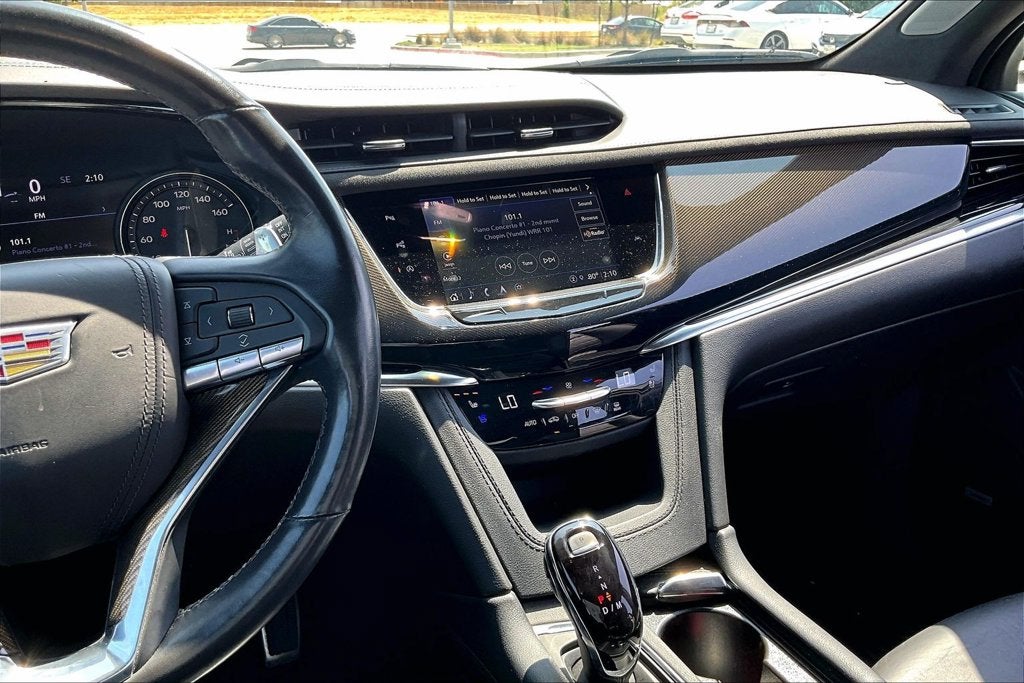 2024 Cadillac XT6 Sport