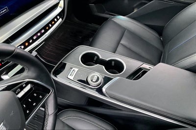 2025 Cadillac LYRIQ Sport