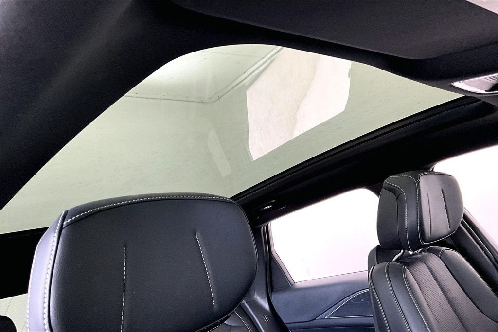 2025 Cadillac LYRIQ Sport