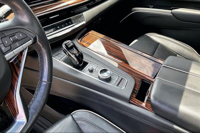 2022 Cadillac Escalade Premium Luxury