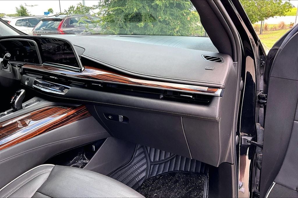 2022 Cadillac Escalade Premium Luxury