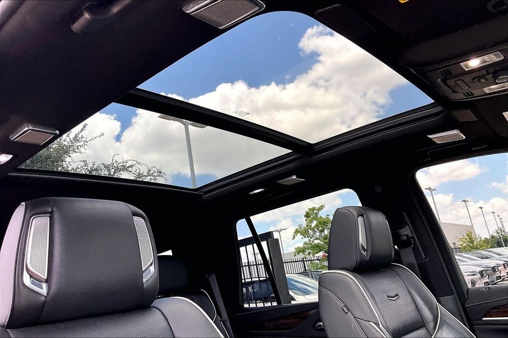 2022 Cadillac Escalade Premium Luxury