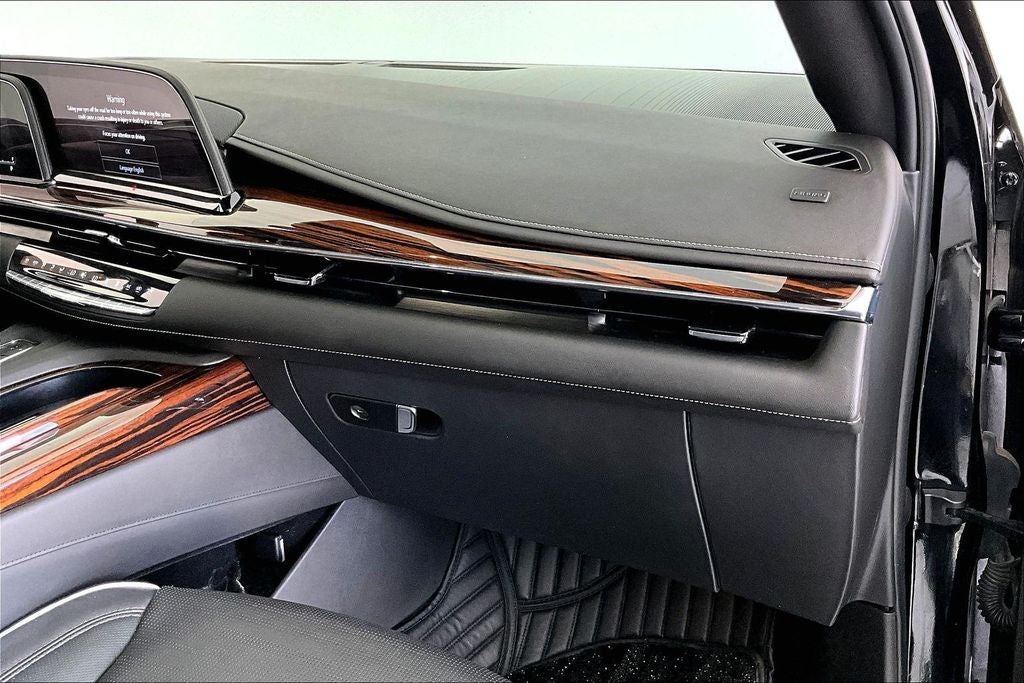 2022 Cadillac Escalade Premium Luxury