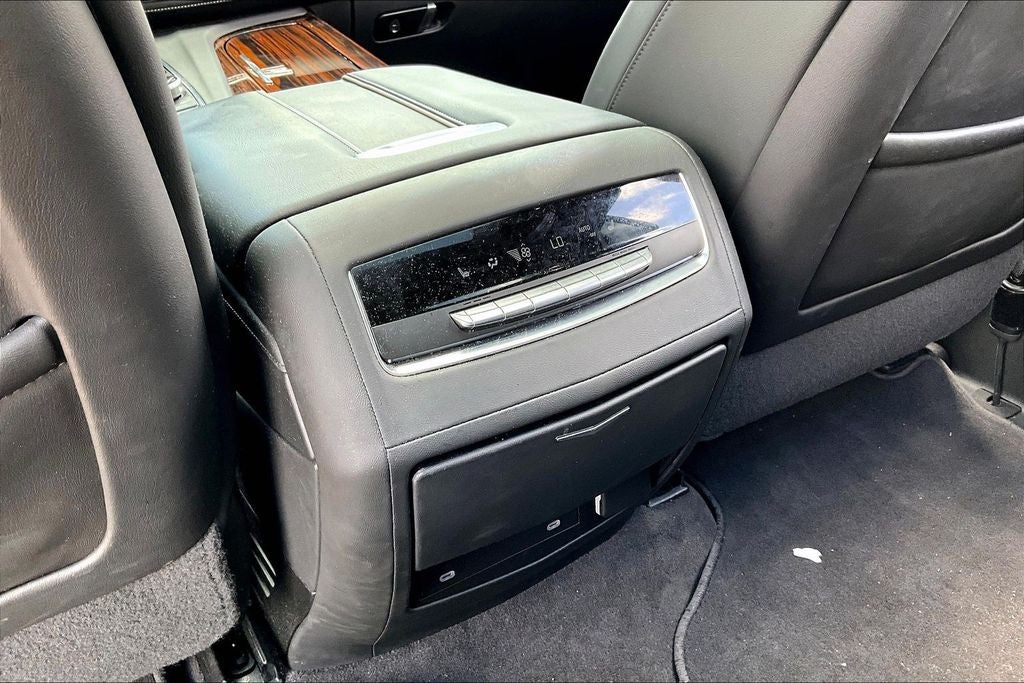 2022 Cadillac Escalade Premium Luxury