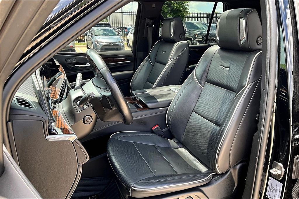 2022 Cadillac Escalade Premium Luxury