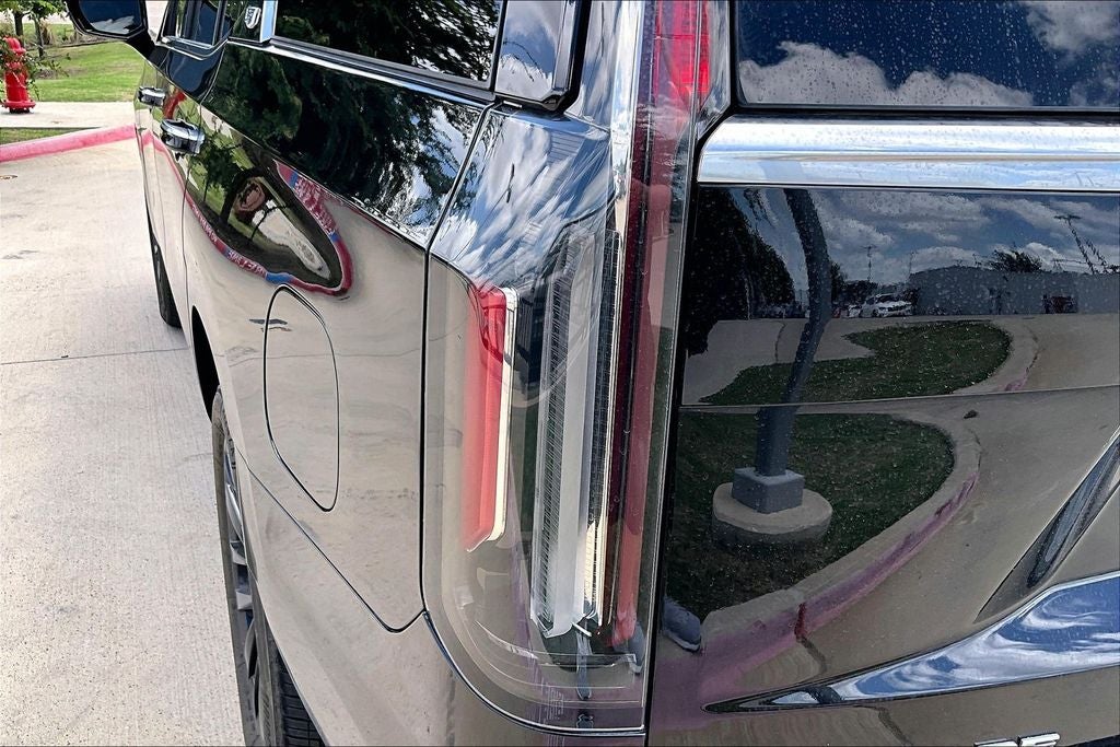 2022 Cadillac Escalade Premium Luxury