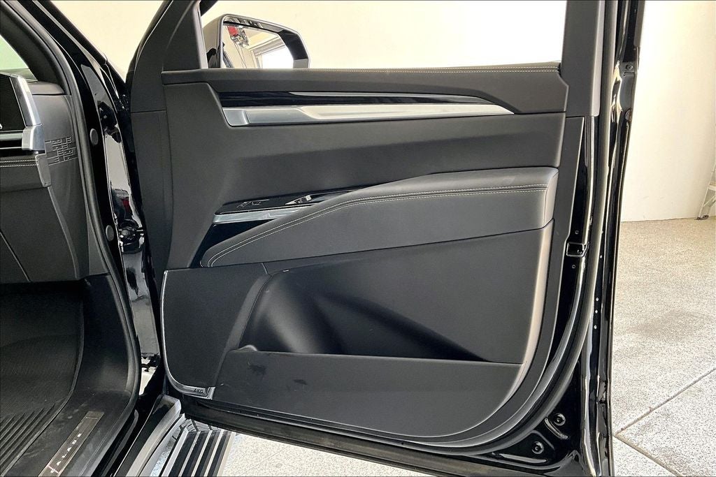 2025 Cadillac Escalade Sport