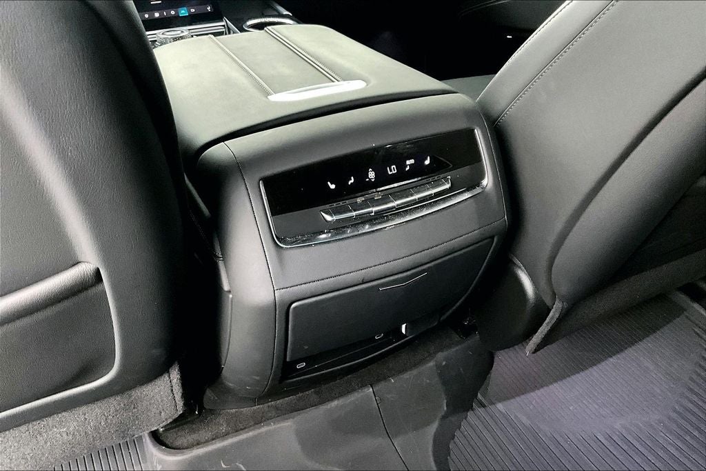 2025 Cadillac Escalade Sport