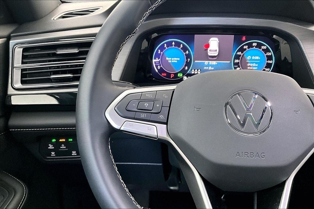 2025 Volkswagen Atlas Cross Sport 2.0T SE w/Technology