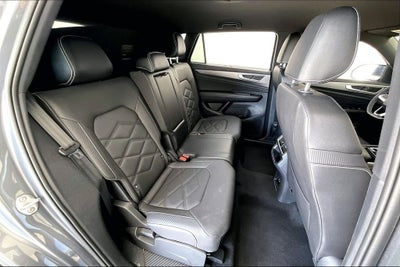 2025 Volkswagen Atlas Cross Sport 2.0T SE w/Technology