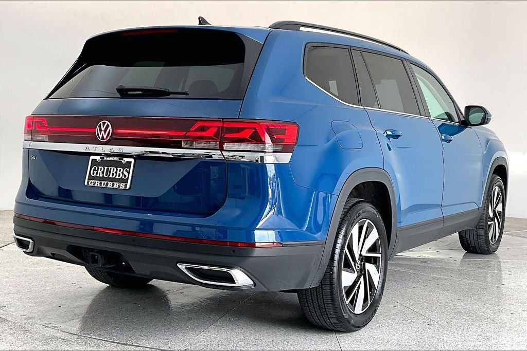 2025 Volkswagen Atlas 2.0T SE w/Technology