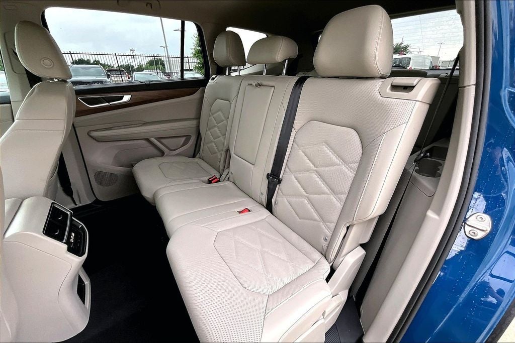 2025 Volkswagen Atlas 2.0T SE w/Technology