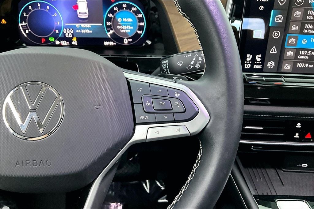 2025 Volkswagen Atlas 2.0T SE w/Technology