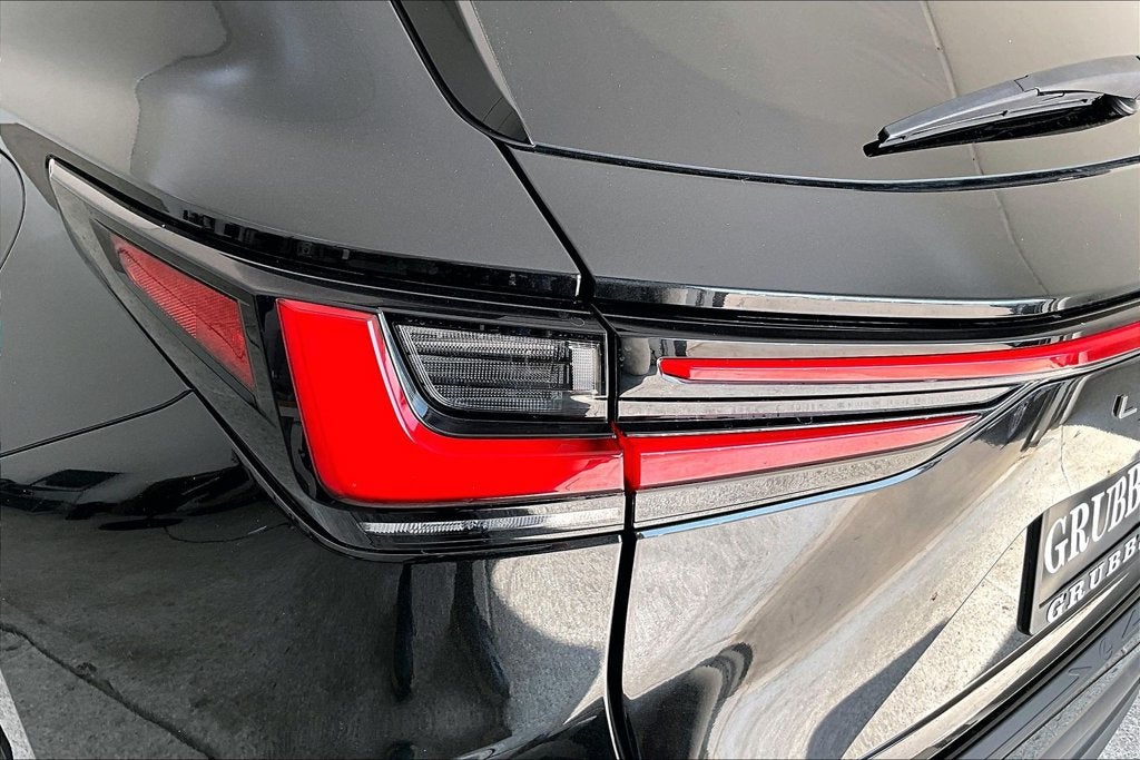 2025 Lexus NX 250 Premium