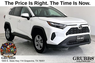 2025 Toyota RAV4 XLE