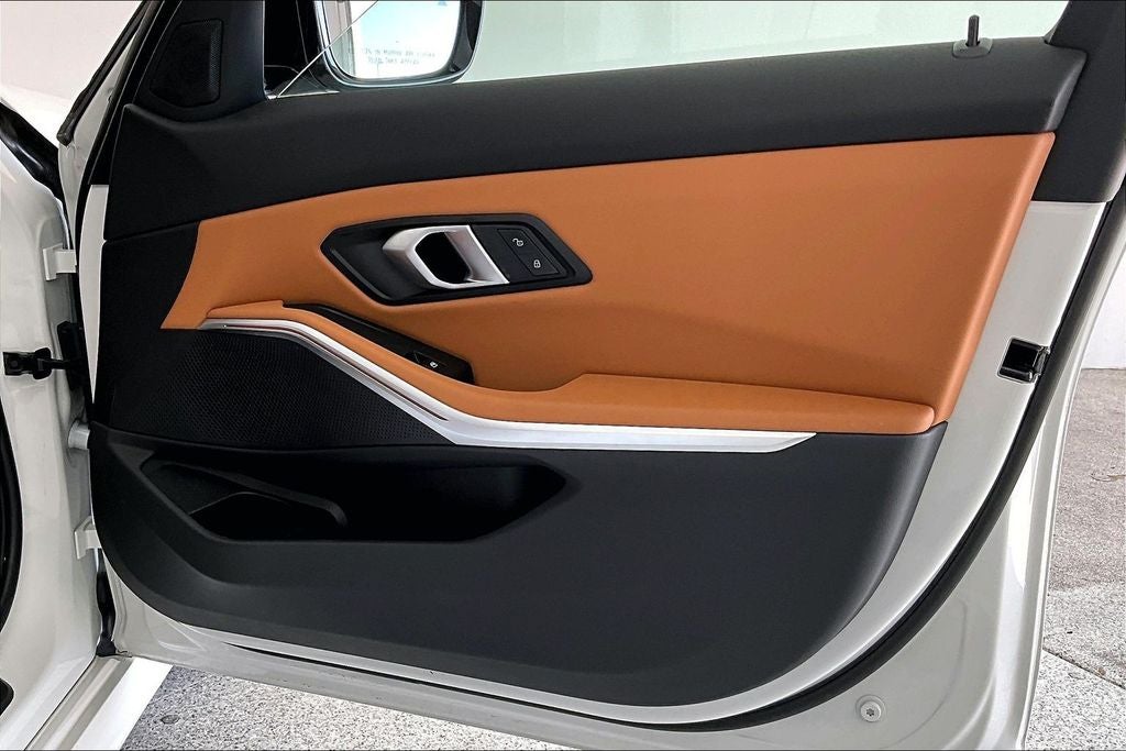 2025 BMW 3 Series 330i xDrive M Sport