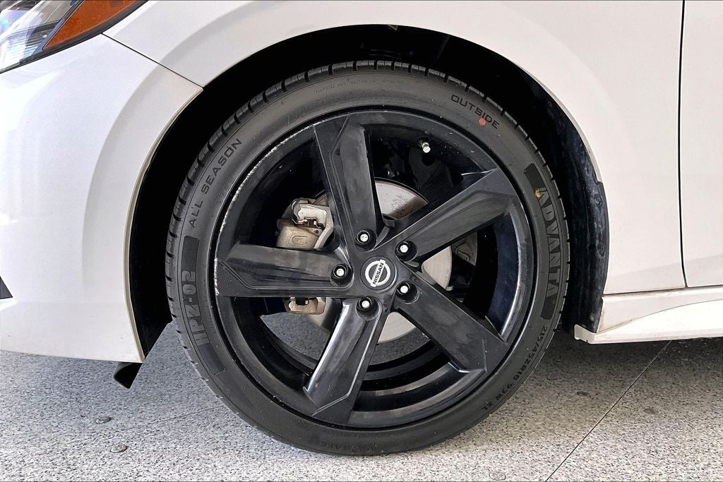 2023 Nissan Sentra SR Midnight Edition