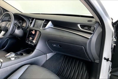 2023 INFINITI QX50 LUXE