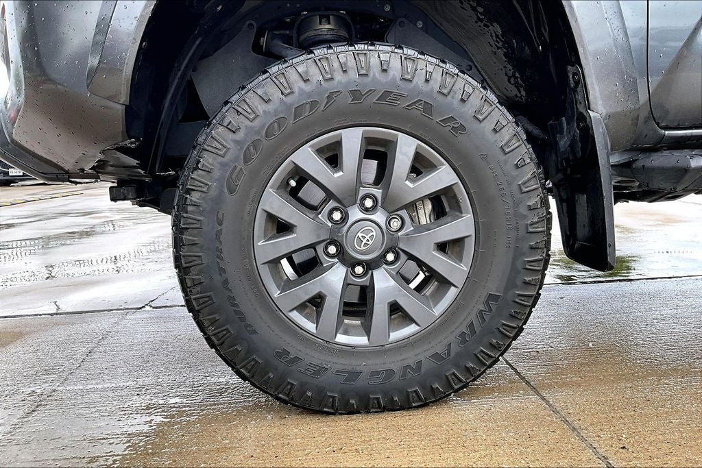 2023 Toyota Tacoma SR5 V6